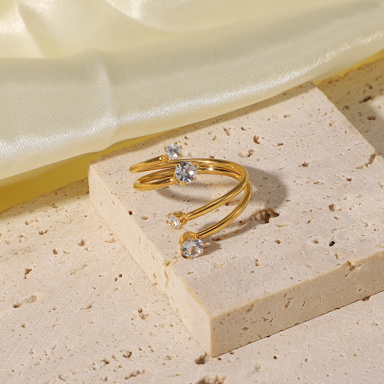 Anillo zirconia trendy