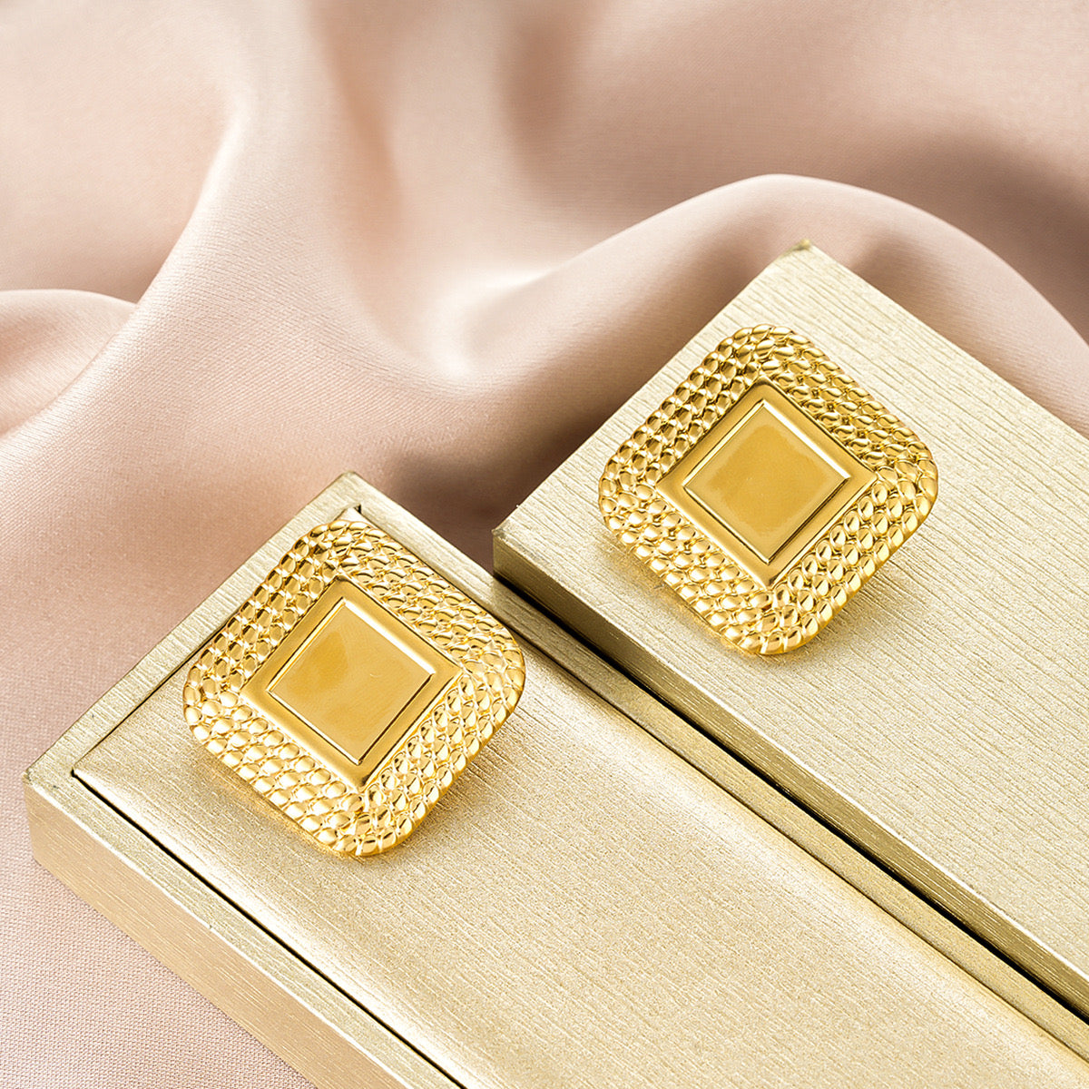 Aretes