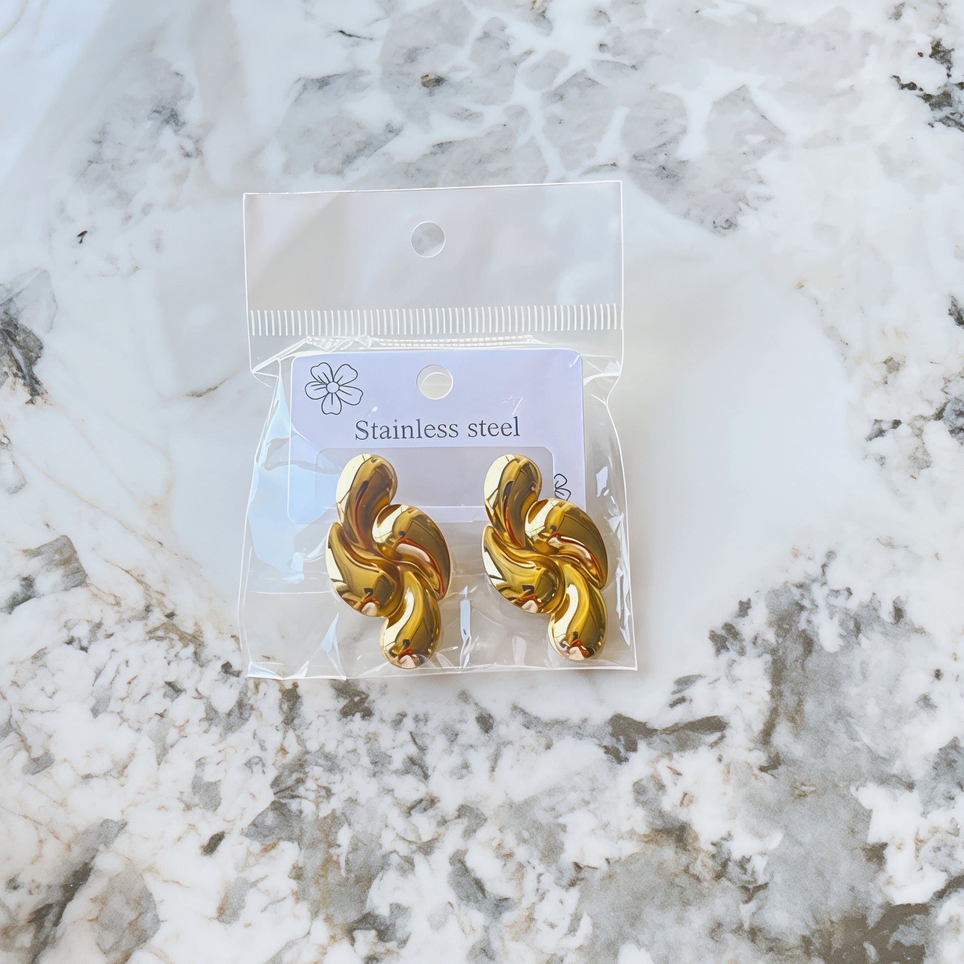 Aretes