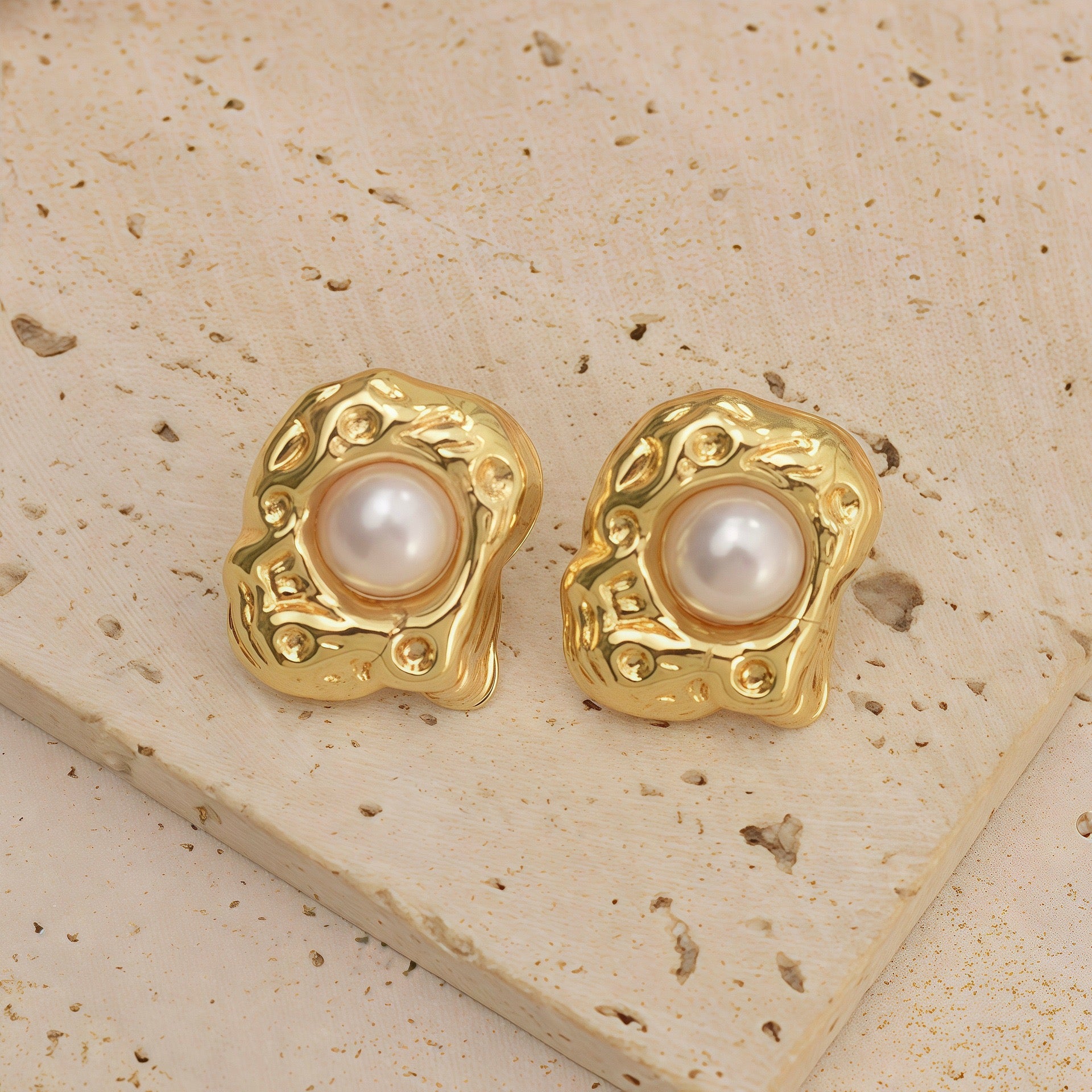 Aretes