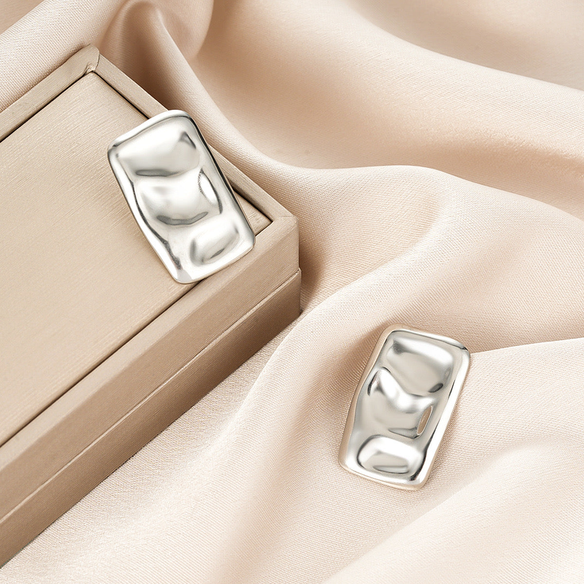 Aretes