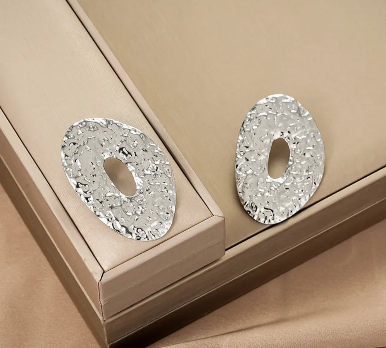Aretes