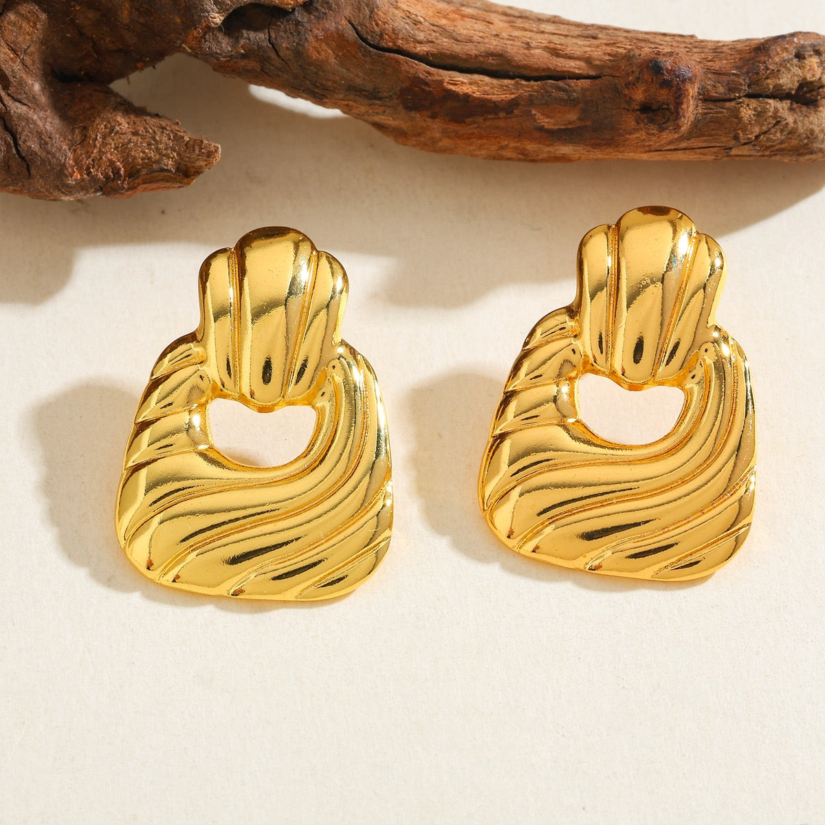 Aretes